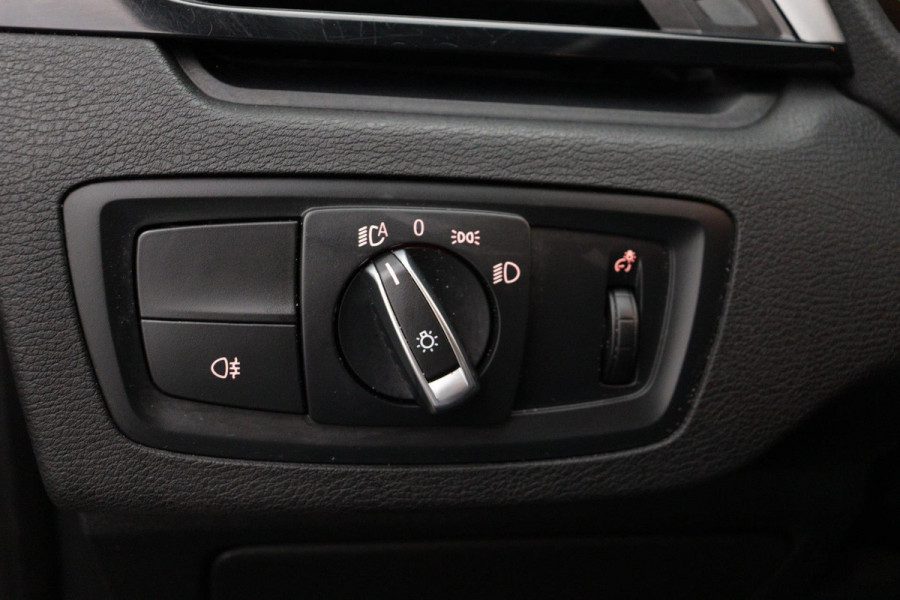 BMW X1 SDrive18i Business Edition | HEADS-UP |Dealer onderH|NL-Auto|Cruise control|Climate Contr| ETC