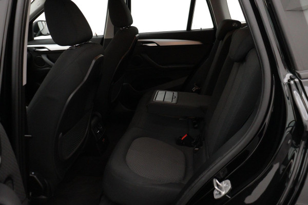 BMW X1 SDrive18i Business Edition | HEADS-UP |Dealer onderH|NL-Auto|Cruise control|Climate Contr| ETC