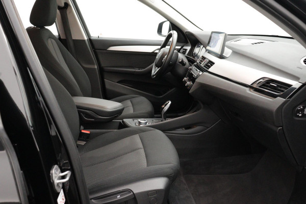 BMW X1 SDrive18i Business Edition | HEADS-UP |Dealer onderH|NL-Auto|Cruise control|Climate Contr| ETC