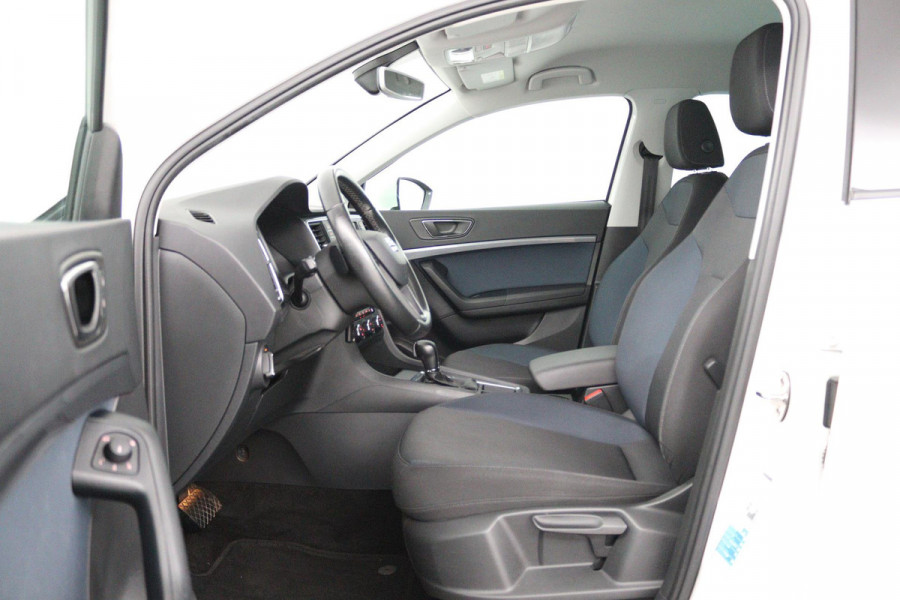 Seat Ateca 1.4 EcoTSI Xcellence (STOELVERWARMING, PARKEERSENSOREN, AUTOMAAT, CARPLAY NAVIGATIE)