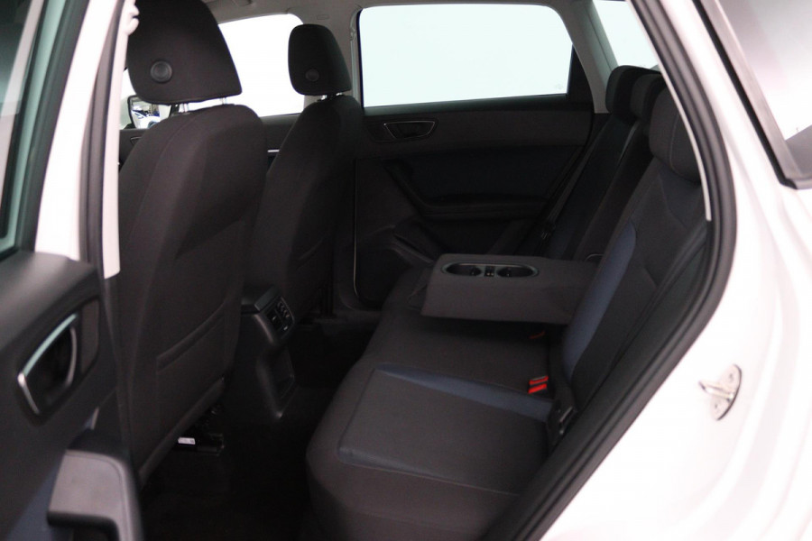 Seat Ateca 1.4 EcoTSI Xcellence (STOELVERWARMING, PARKEERSENSOREN, AUTOMAAT, CARPLAY NAVIGATIE)