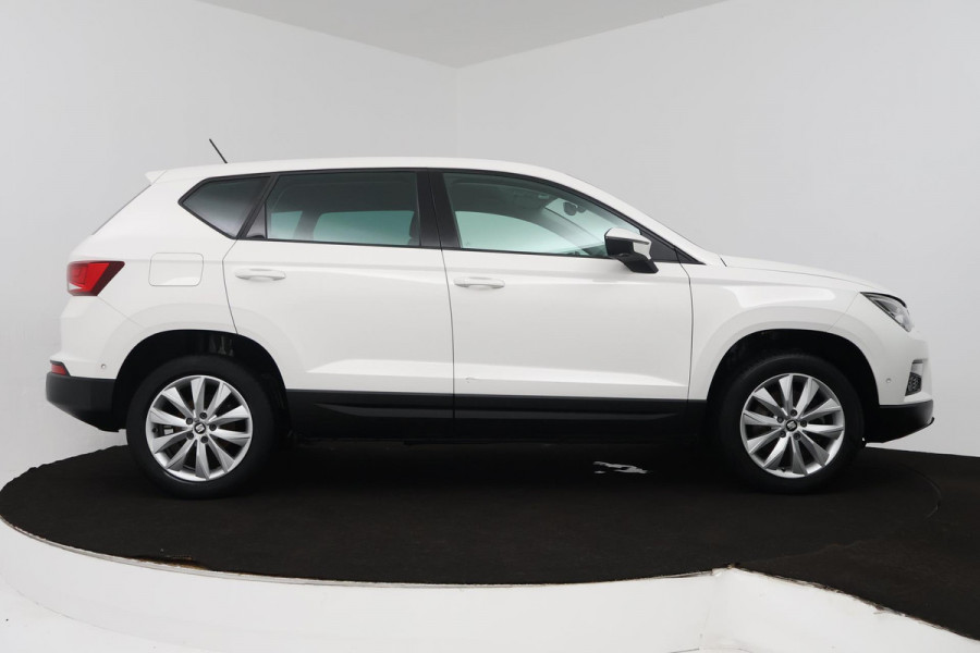 Seat Ateca 1.4 EcoTSI Xcellence (STOELVERWARMING, PARKEERSENSOREN, AUTOMAAT, CARPLAY NAVIGATIE)