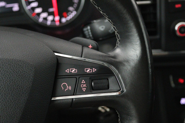 Seat Ateca 1.4 EcoTSI Xcellence (STOELVERWARMING, PARKEERSENSOREN, AUTOMAAT, CARPLAY NAVIGATIE)