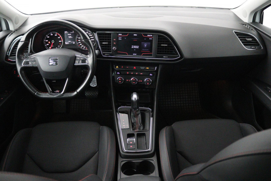 Seat León ST 1.4 EcoTSI FR Business Intense (SEAT SOUND, PARKEERSENSOREN, CRUISE CONTROL, CARPLAY NAVIGATIE, AUTOMAAT)