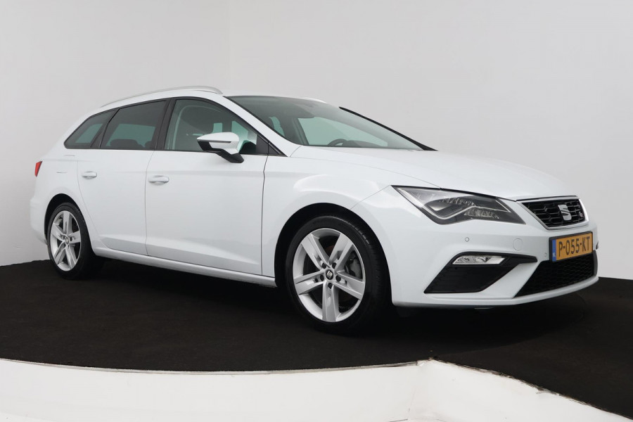 Seat León ST 1.4 EcoTSI FR Business Intense (SEAT SOUND, PARKEERSENSOREN, CRUISE CONTROL, CARPLAY NAVIGATIE, AUTOMAAT)