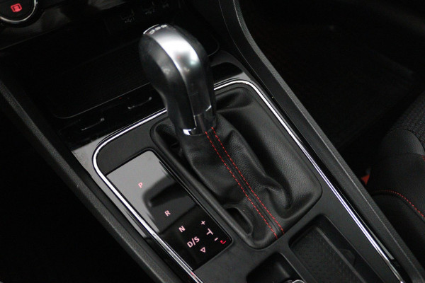 Seat León ST 1.4 EcoTSI FR Business Intense (SEAT SOUND, PARKEERSENSOREN, CRUISE CONTROL, CARPLAY NAVIGATIE, AUTOMAAT)