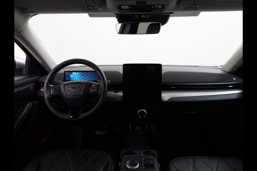 Ford Mustang Mach-E RWD 75 kWh Leer (semi-)Autopilot Navi 360-Topview-Camera Adaptive-Cruise-Control Apple Carplay Bang&Olufsen B&O 18" Elekt DAB Lane-Assist Keyless-go Autonomous Emergency Braking ESP ASR Verkeersbordherkenning Vermoeidheidsherkenning Dodehoek-Detector