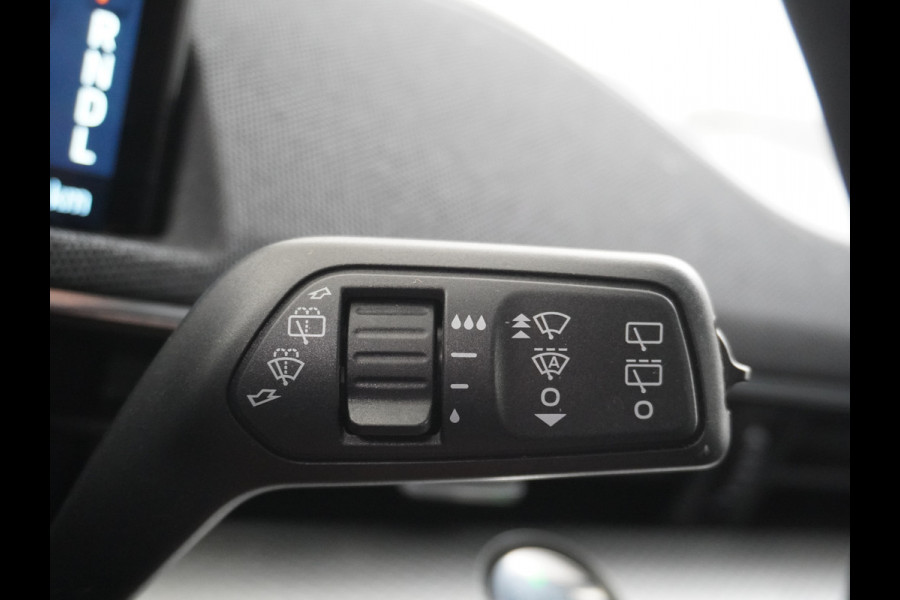 Ford Mustang Mach-E RWD 75 kWh Leer (semi-)Autopilot Navi 360-Topview-Camera Adaptive-Cruise-Control Apple Carplay Bang&Olufsen B&O 18" Elekt DAB Lane-Assist Keyless-go Autonomous Emergency Braking ESP ASR Verkeersbordherkenning Vermoeidheidsherkenning Dodehoek-Detector
