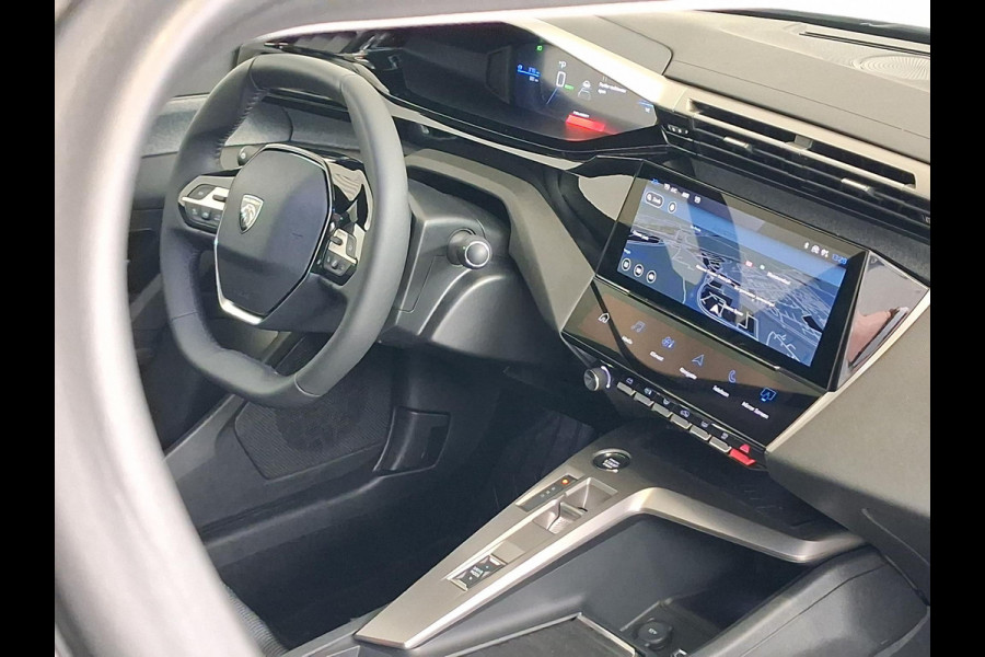 Peugeot e-408 Allure 58 kWh | Navigatie | Achteruitrijcamera | Stoel/Stuurverwarming | Keyless Entry | Apple Carplay/Android Auto |