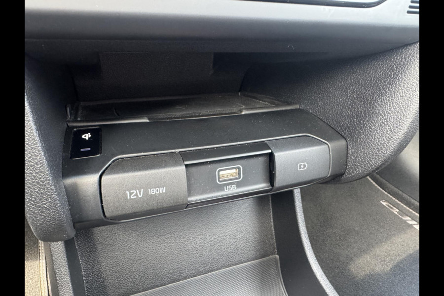 Kia e-Niro ExecutiveLine 64 kWh | Schuifdak | JBL Audio | Leder | Stoelventilatie