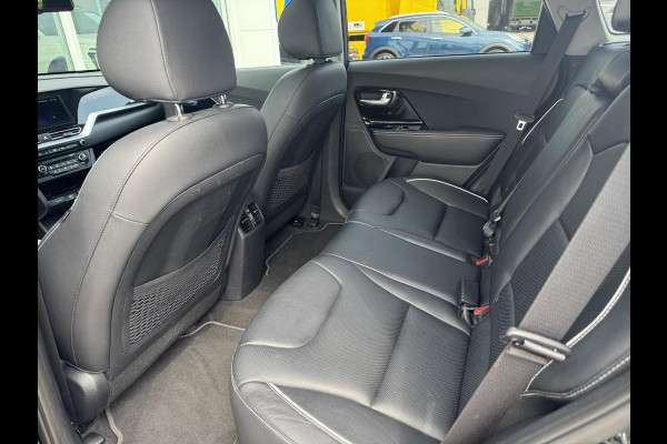 Kia e-Niro ExecutiveLine 64 kWh | Schuifdak | JBL Audio | Leder | Stoelventilatie