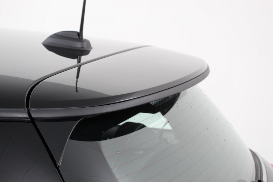 MINI Mini 1.5 One Automaat Blackyard | Parkeer sensoren | Airco | Verwarmbare voorstoelen | Lichtmetalen velgen 16" black
