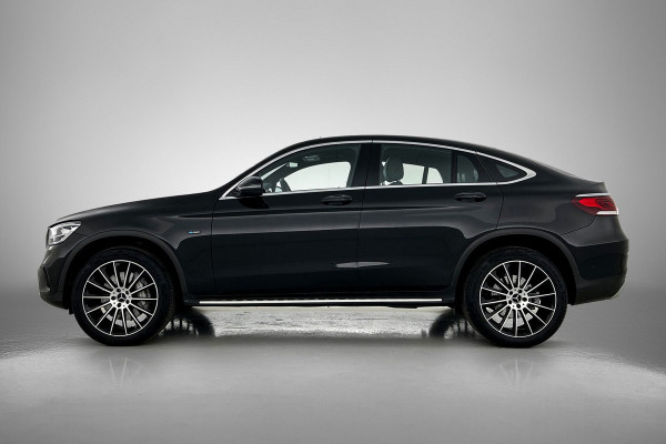 Mercedes-Benz GLC Coupé 300e 4MATIC Premium(Dealer OnderH, Panorama, SfeerVerlichting, StoelV, Navi, Camera, Etc)