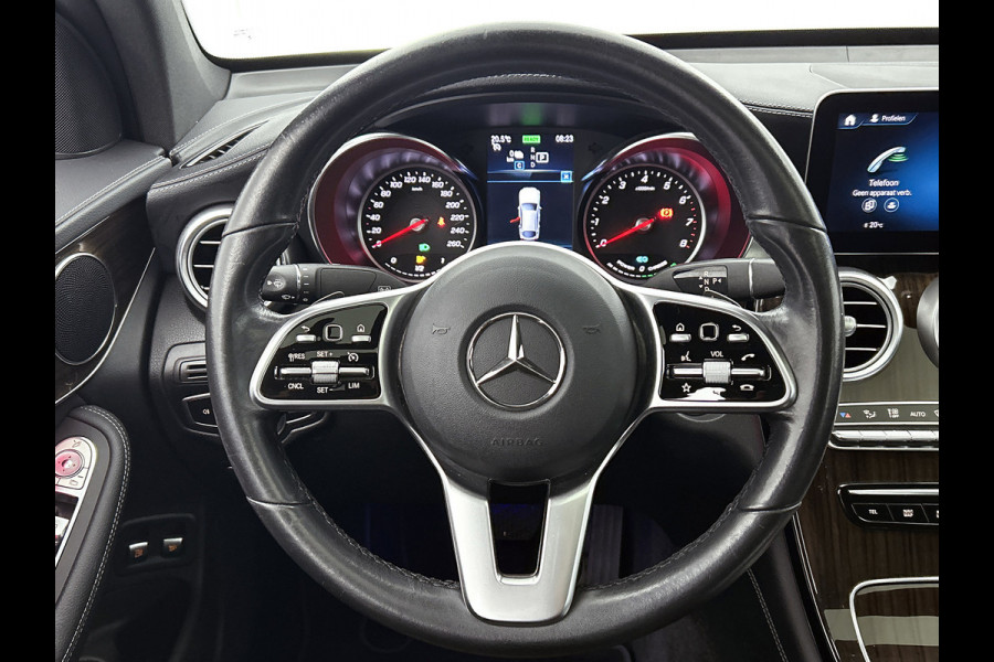 Mercedes-Benz GLC Coupé 300e 4MATIC Premium(Dealer OnderH, Panorama, SfeerVerlichting, StoelV, Navi, Camera, Etc)