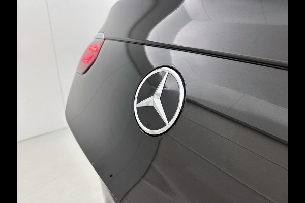 Mercedes-Benz GLC Coupé 300e 4MATIC Premium(Dealer OnderH, Panorama, SfeerVerlichting, StoelV, Navi, Camera, Etc)