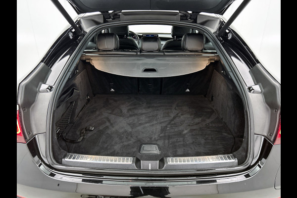 Mercedes-Benz GLC Coupé 300e 4MATIC Premium(Dealer OnderH, Panorama, SfeerVerlichting, StoelV, Navi, Camera, Etc)