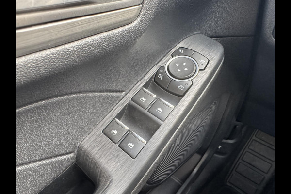 Ford Kuga 2.5 PHEV Titanium | SCI | 225pk | Adaptive cruise control | Winter Pack | Dodehoeksensoren