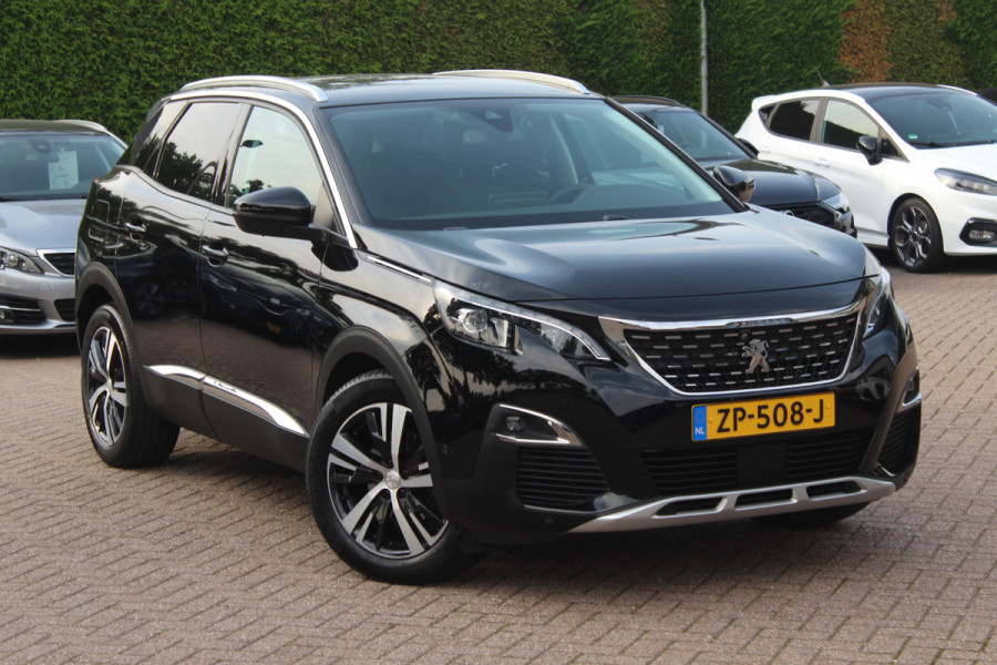 Peugeot 3008 1.6 PureTech GT Line 44.763 km! / Trekhaak / Camera / Navigatie / Keyless / 18'' / Stoelverwarming / DAB / Cruise Control