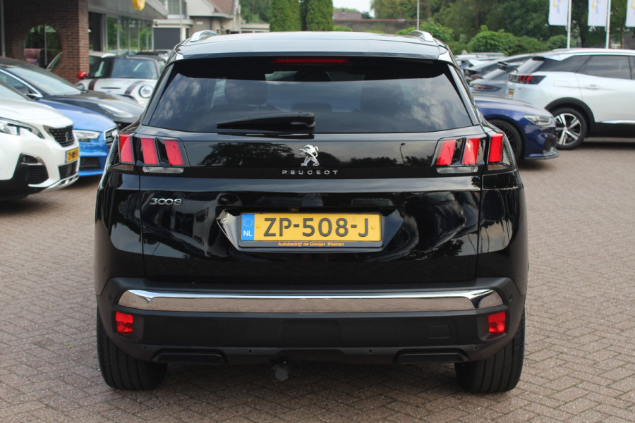 Peugeot 3008 1.6 PureTech GT Line 44.763 km! / Trekhaak / Camera / Navigatie / Keyless / 18'' / Stoelverwarming / DAB / Cruise Control