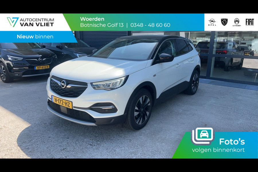 Opel Grandland X 1.2 Turbo Business Executive