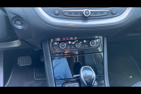Opel Grandland X 1.2 Turbo Business Executive