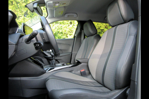 Peugeot 2008 1.2 PureTech Allure *Navi*Trekhaak*