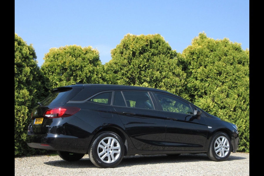Opel Astra Sports Tourer 1.0 Online Edition *Navigatie*