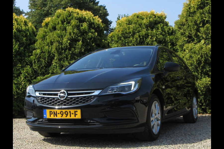 Opel Astra Sports Tourer 1.0 Online Edition *Navigatie*