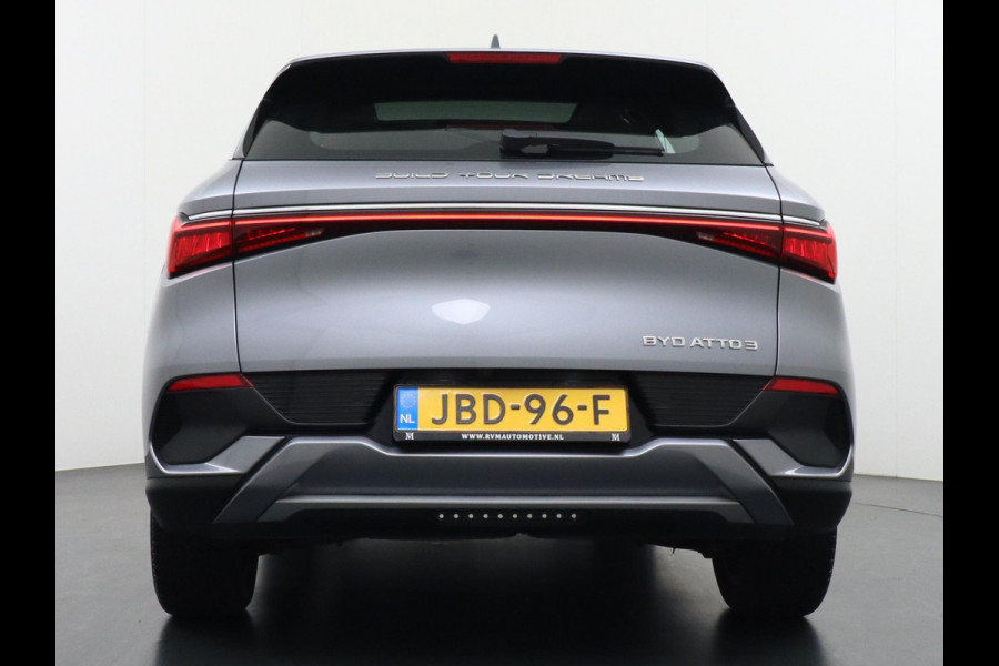 BYD ATTO 3 Design Complete Auto | Panoramadak | Elektrische Kofferbak | 360° Camera | Rijklaar incl. Fabrieksgarantie t/m 2029 | Aandrijflijn & Accu tot 2031!