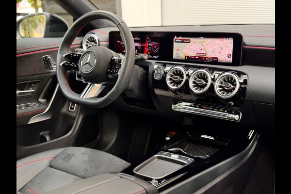 Mercedes-Benz CLA-Klasse 250 e Edition AMG Line Pano/Memory/360