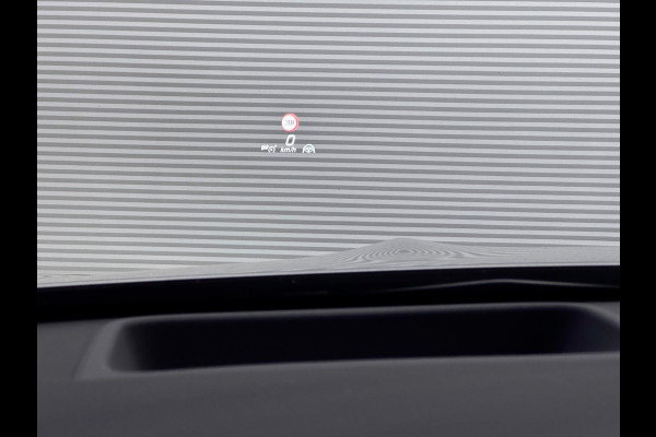 Mercedes-Benz CLA-Klasse 250 e Edition AMG Line Pano/Memory/360