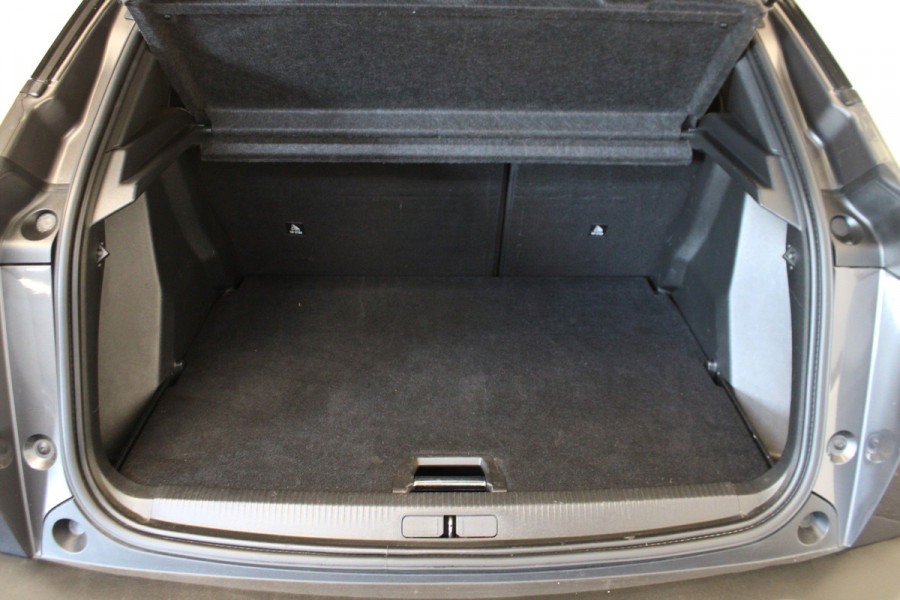 Peugeot 2008 1.2 PureTech Allure Pack |Camera|Navi|