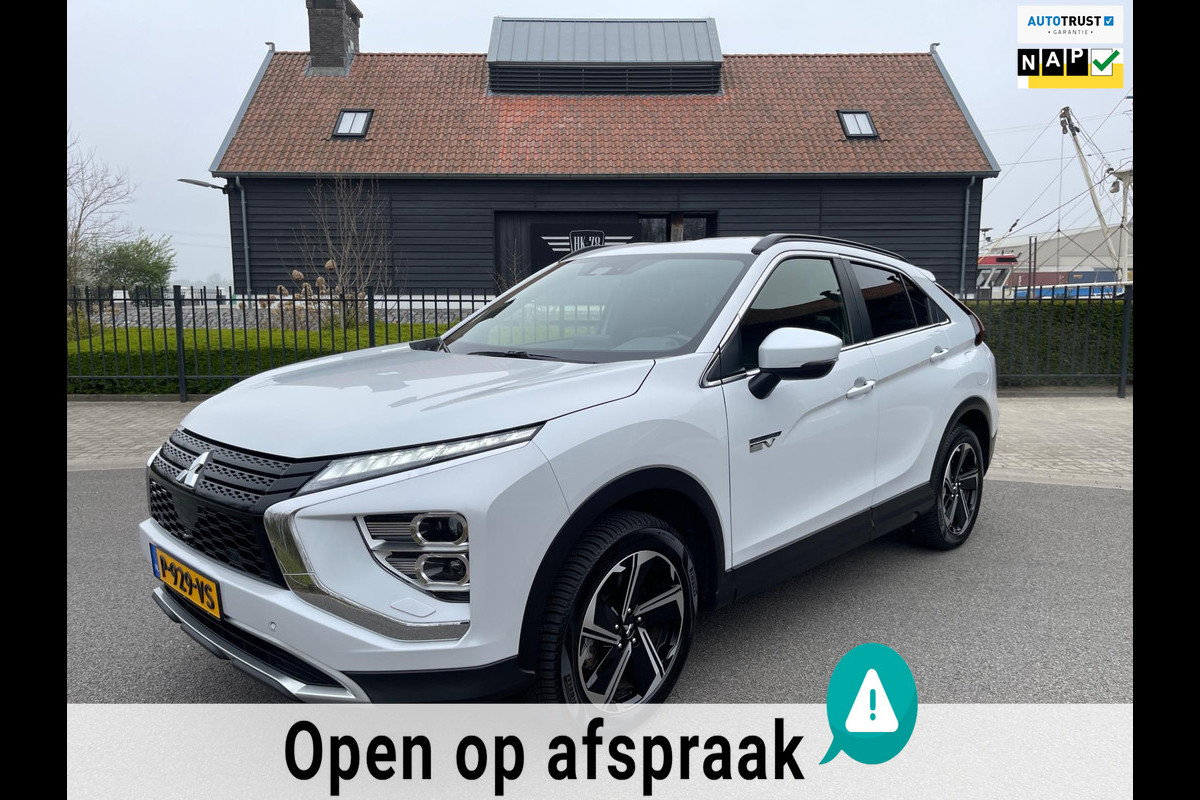 Mitsubishi Eclipse Cross 2.4 PHEV Plug-in Hybride Intense+ Navigatie Camera Trekhaak