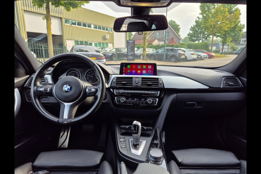 BMW 3 Serie Touring M Sport INCL BTW Apple CarPlay Trekhaak Zwart LED Evo GR Navi 2e eigenaar Breedset M Velgen Garantie