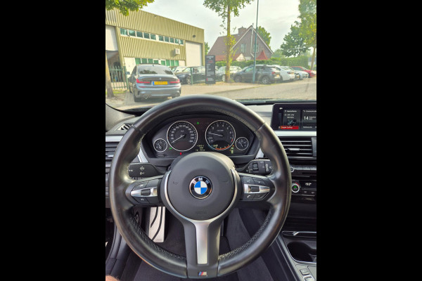 BMW 3 Serie Touring M Sport INCL BTW Apple CarPlay Trekhaak Zwart LED Evo GR Navi 2e eigenaar Breedset M Velgen Garantie