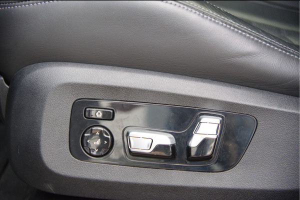 BMW X6 M - Competition LASERLIGHT, PANODAK, MEMORY, TREKHAAK, ALCANTARA HEMEL, SPORTSTOELEN, CARBON