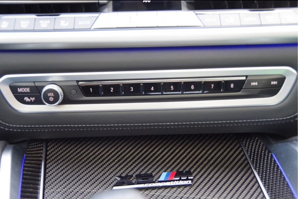 BMW X6 M - Competition LASERLIGHT, PANODAK, MEMORY, TREKHAAK, ALCANTARA HEMEL, SPORTSTOELEN, CARBON