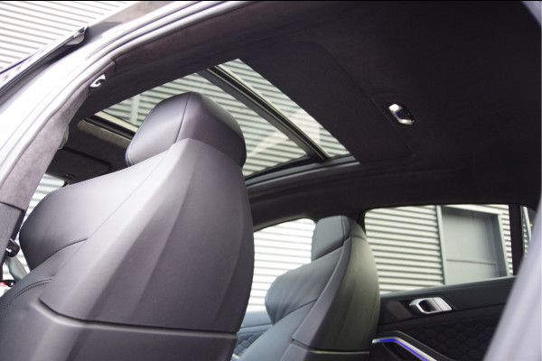 BMW X6 M - Competition LASERLIGHT, PANODAK, MEMORY, TREKHAAK, ALCANTARA HEMEL, SPORTSTOELEN, CARBON