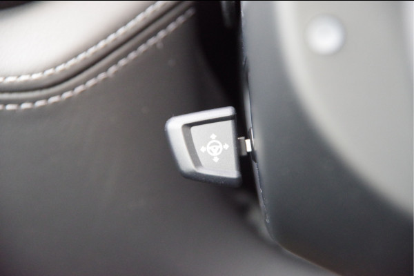 BMW X6 M - Competition LASERLIGHT, PANODAK, MEMORY, TREKHAAK, ALCANTARA HEMEL, SPORTSTOELEN, CARBON