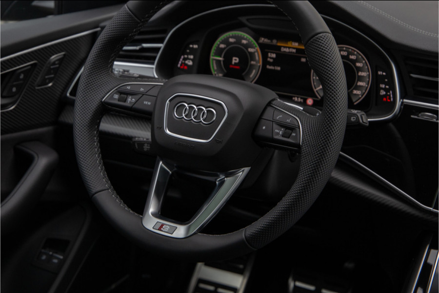 Audi Q8 60 TFSI e quattro Competition Pano, 4-wielsturing, RS stoelen, Carbon, Aero-Pack 23"