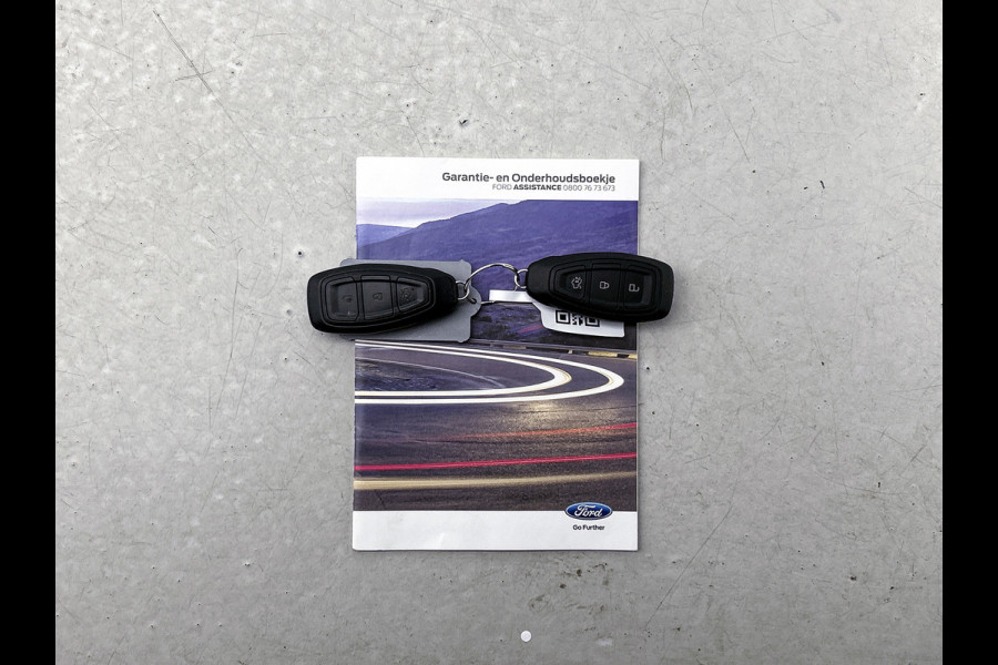 Ford Kuga 1.5 EcoBoost Titanium (NAVIGATIE, CLIMA, STUURBEDIENING, PARKEERSENSOREN, GOED ONDERHOUDEN)