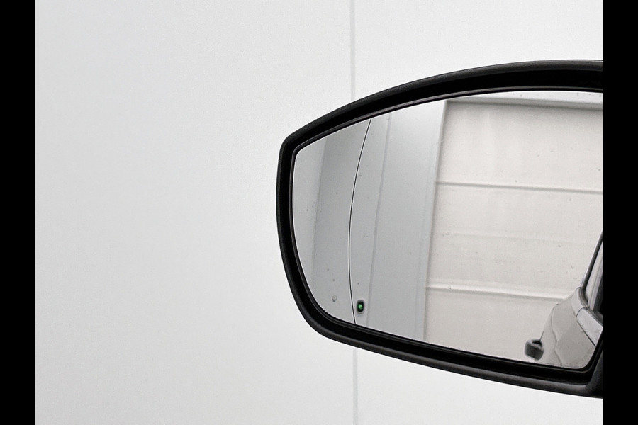 Ford Kuga 1.5 EcoBoost Titanium (NAVIGATIE, CLIMA, STUURBEDIENING, PARKEERSENSOREN, GOED ONDERHOUDEN)