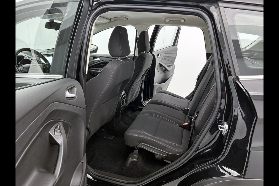 Ford Kuga 1.5 EcoBoost Titanium (NAVIGATIE, CLIMA, STUURBEDIENING, PARKEERSENSOREN, GOED ONDERHOUDEN)