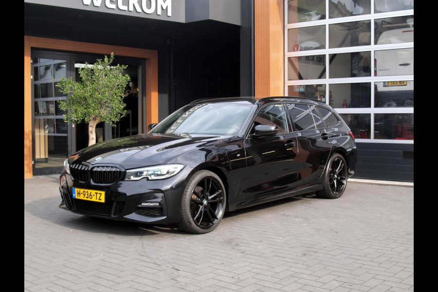 BMW 3 Serie Touring 320i High Executive Edition | M-Pakket | Camera | Sfeerverlichting | Black optiek | Apple Carplay |