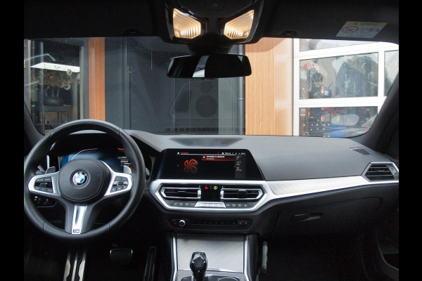 BMW 3 Serie Touring 320i High Executive Edition | M-Pakket | Camera | Sfeerverlichting | Black optiek | Apple Carplay |