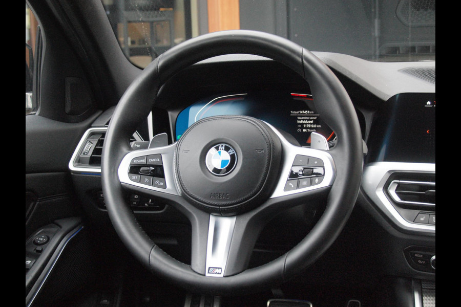 BMW 3 Serie Touring 320i High Executive Edition | M-Pakket | Camera | Sfeerverlichting | Black optiek | Apple Carplay |