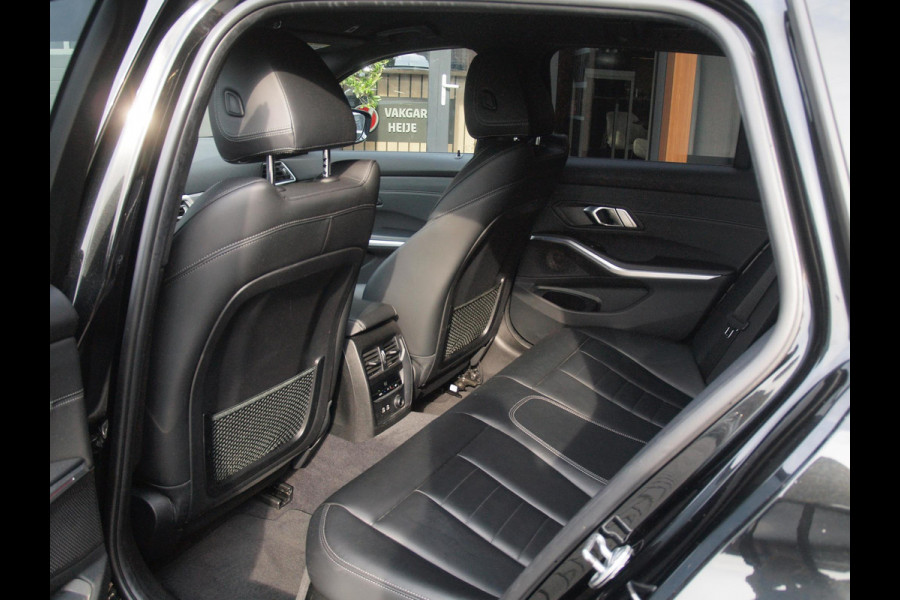 BMW 3 Serie Touring 320i High Executive Edition | M-Pakket | Camera | Sfeerverlichting | Black optiek | Apple Carplay |