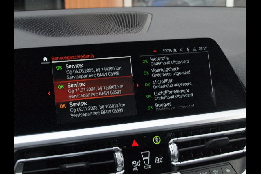 BMW 3 Serie Touring 320i High Executive Edition | M-Pakket | Camera | Sfeerverlichting | Black optiek | Apple Carplay |