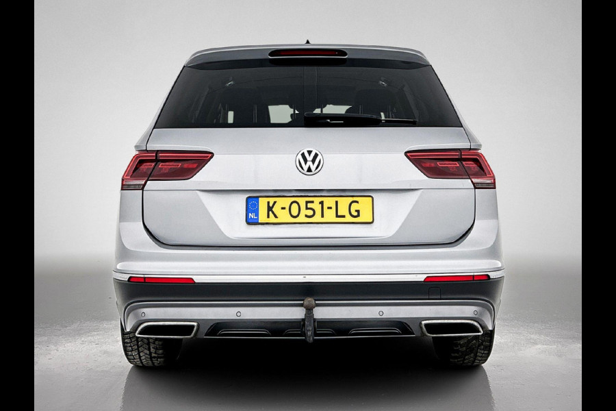 Volkswagen Tiguan Allspace 1.5 TSI Highline |PANO|1e eig|DealeronderH|NLAuto | Massagestoel | Stoelverw | TrekH | Add CC | LaneAss