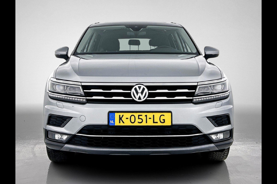 Volkswagen Tiguan Allspace 1.5 TSI Highline |PANO|1e eig|DealeronderH|NLAuto | Massagestoel | Stoelverw | TrekH | Add CC | LaneAss